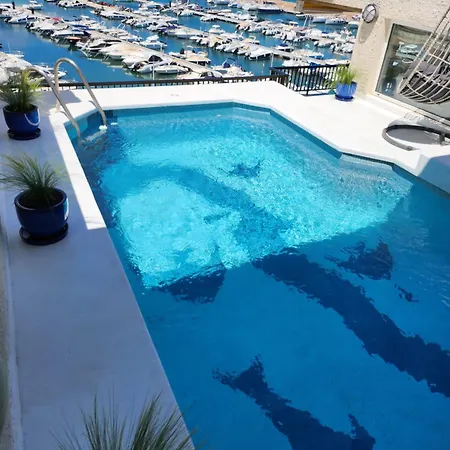Solo Atico Guest 4* L' Escala